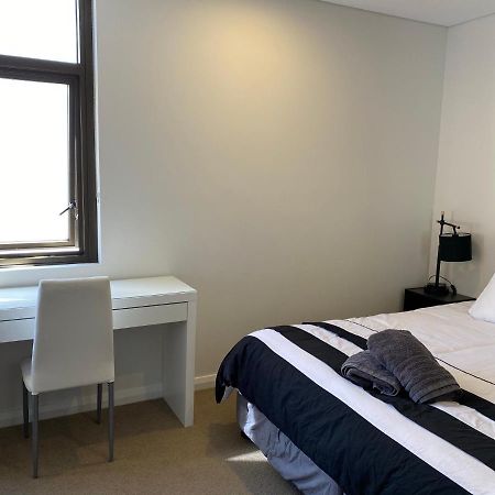 Governor Luxe 1 Bedroom Apartment In The Heart Of Barton Wifi Gym Wine Secure Parking Canberra Kingston Exteriör bild