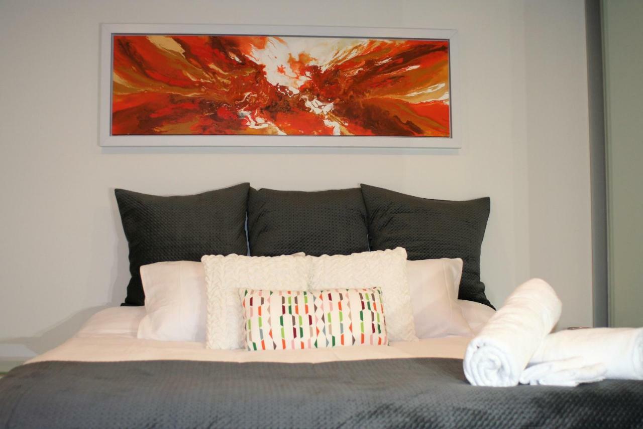 Governor Luxe 1 Bedroom Apartment In The Heart Of Barton Wifi Gym Wine Secure Parking Canberra Kingston Exteriör bild