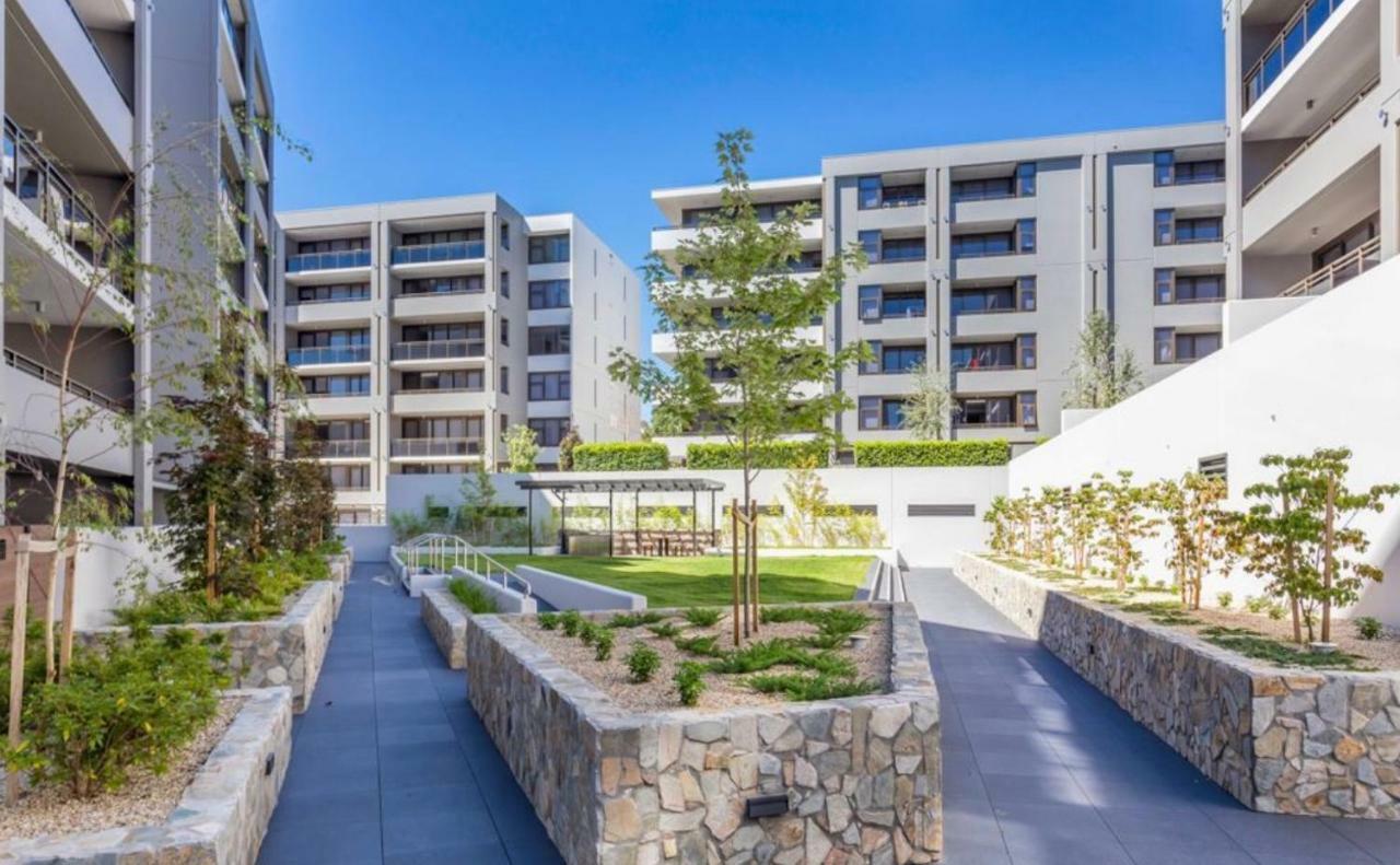 Governor Luxe 1 Bedroom Apartment In The Heart Of Barton Wifi Gym Wine Secure Parking Canberra Kingston Exteriör bild